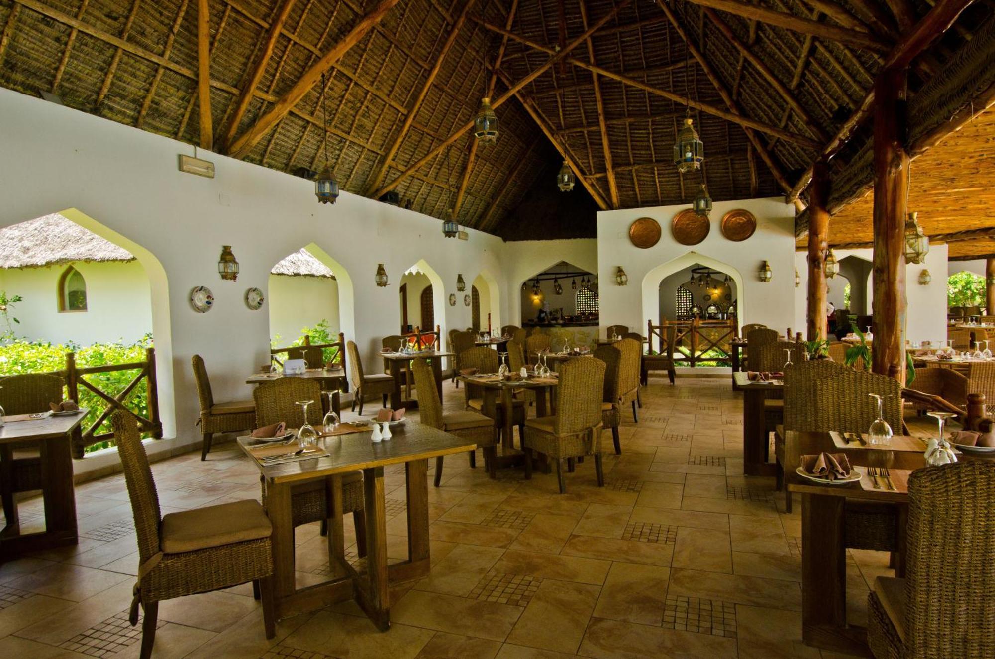 Sultan Sands Island Resort & Spa Кивенгва Экстерьер фото