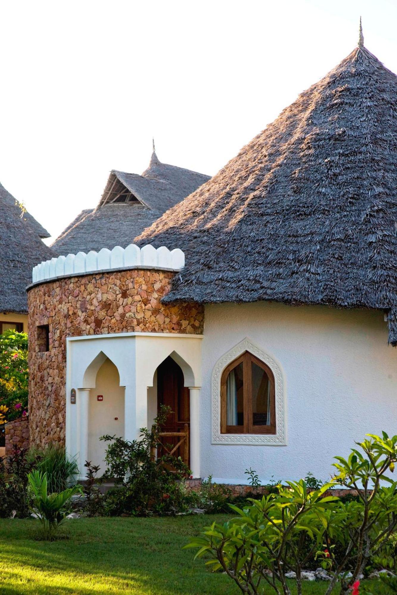 Sultan Sands Island Resort & Spa Кивенгва Экстерьер фото